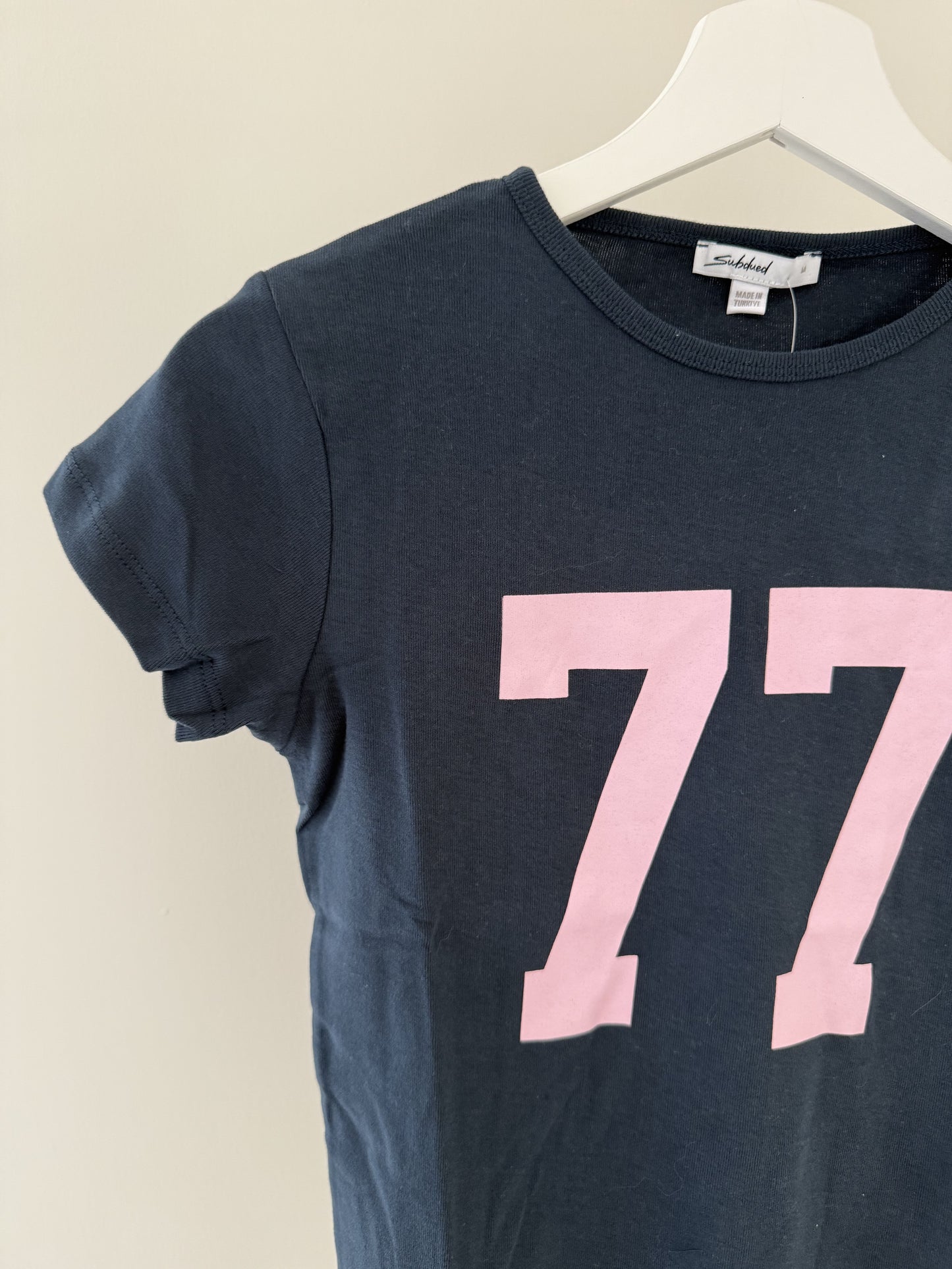 77 t-shirt